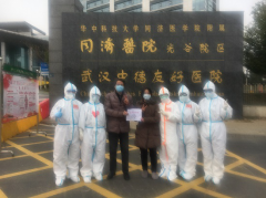 95后武汉女孩从ICU死里逃生 曾经没心没肺的她经